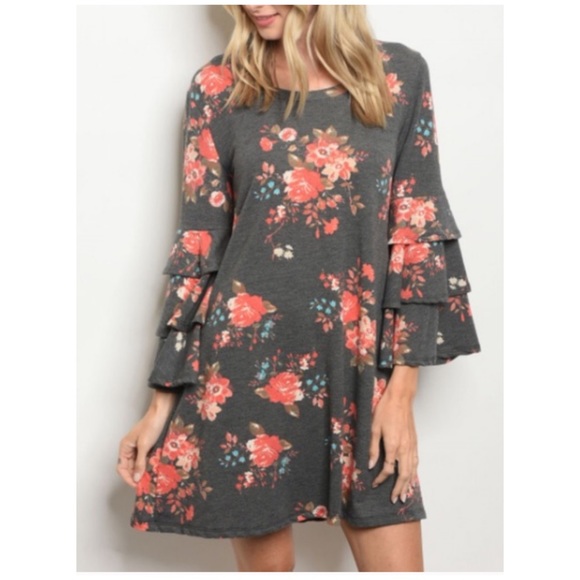 Misty Pearl Dresses & Skirts - Floral Dress 1 Sz Large Left!